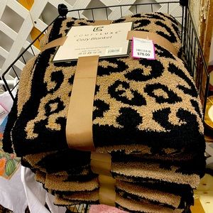 Leopard Dream blanket